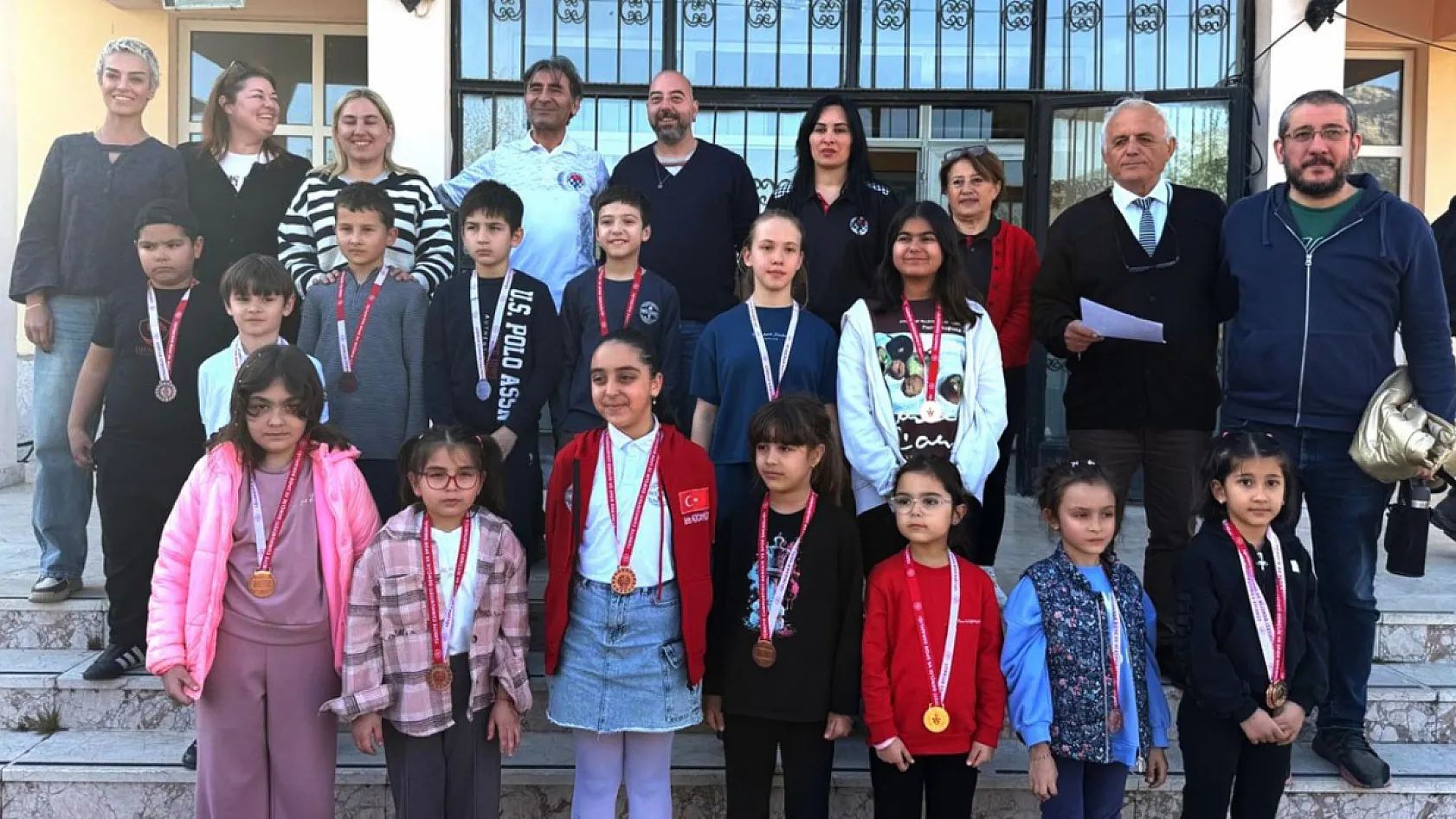 Köyceğiz'de 153 satranç sporcusu Çanakkale Şehitleri için buluştu