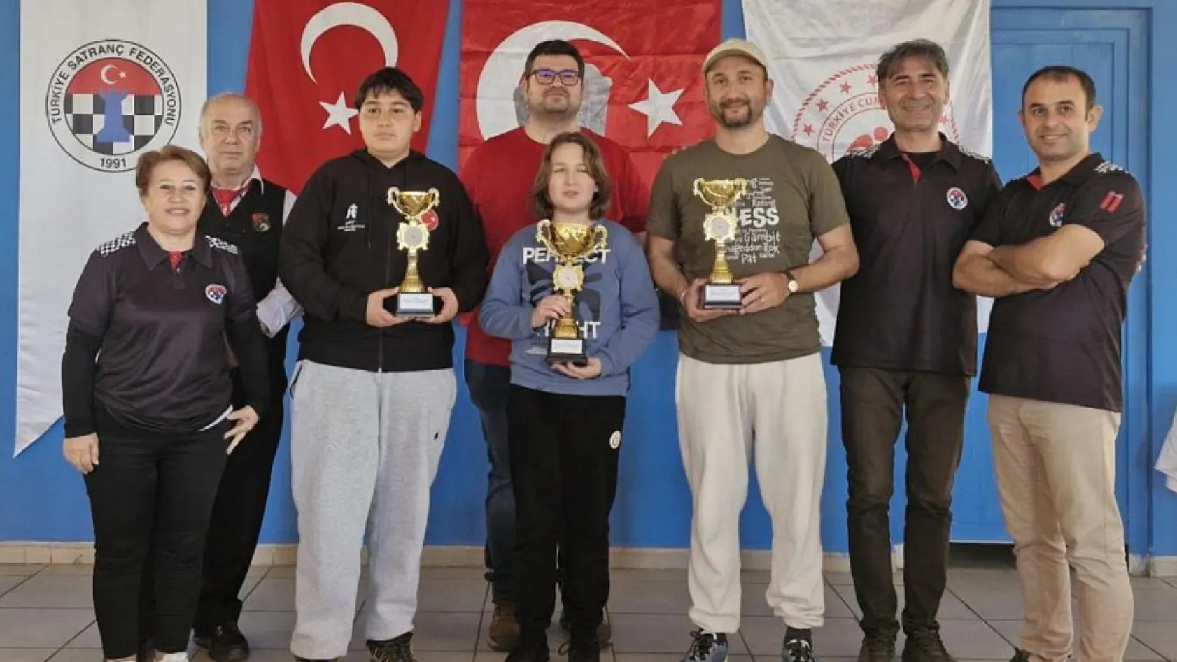 Köyceğiz'de 23 Nisan satranç turnuvası düzenlendi