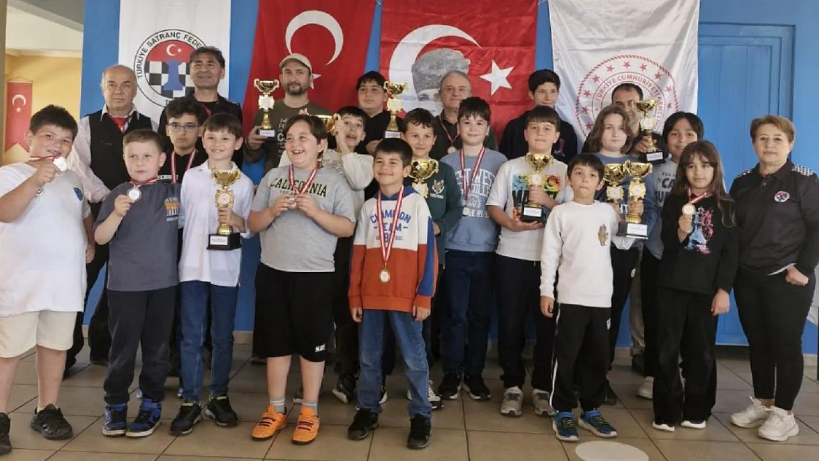 Köyceğiz'de 23 Nisan satranç turnuvası düzenlendi
