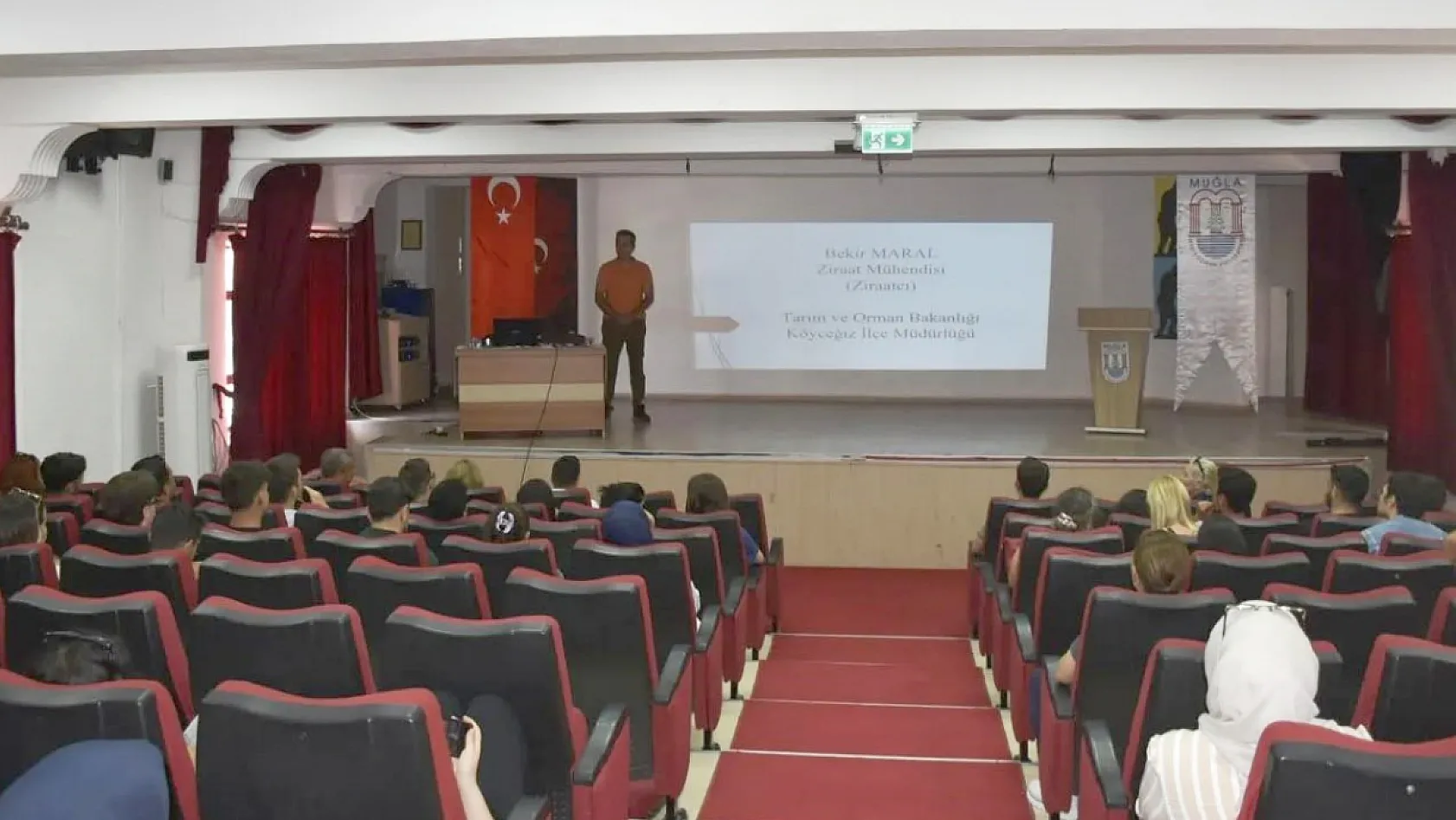 Köyceğiz'de üniversite öğrencileri sektör temsilcileriyle buluşuyor