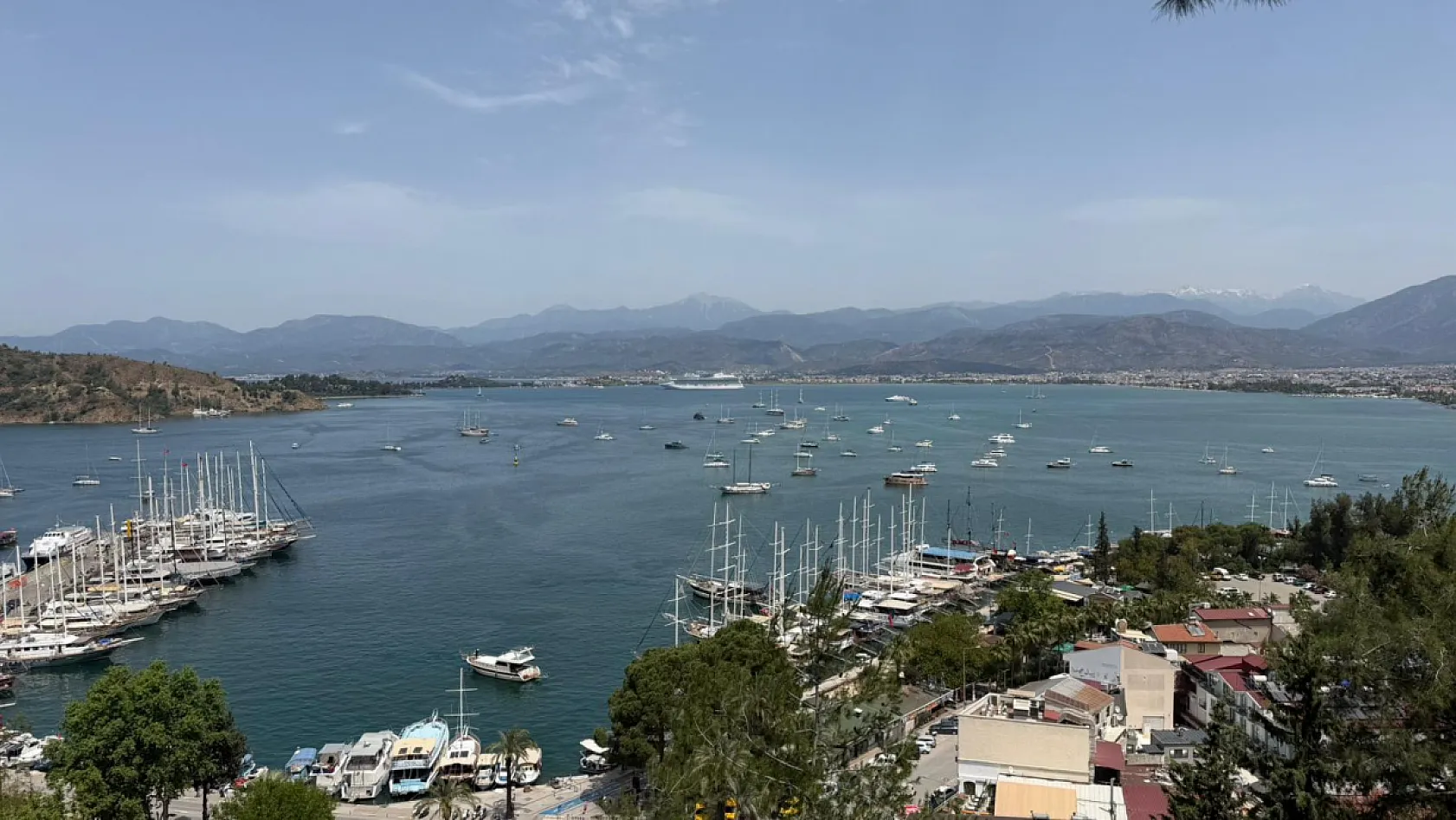 Kruvaziyer misafirleri Fethiye'nin tarihi ve doğal güzelliklerini keşfetti