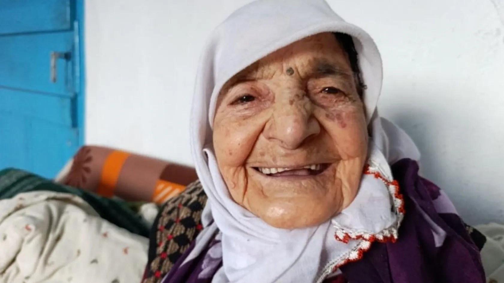 Kütahya'nın asırlık çınarı Dudu Teyze, iki devri birden yaşadı