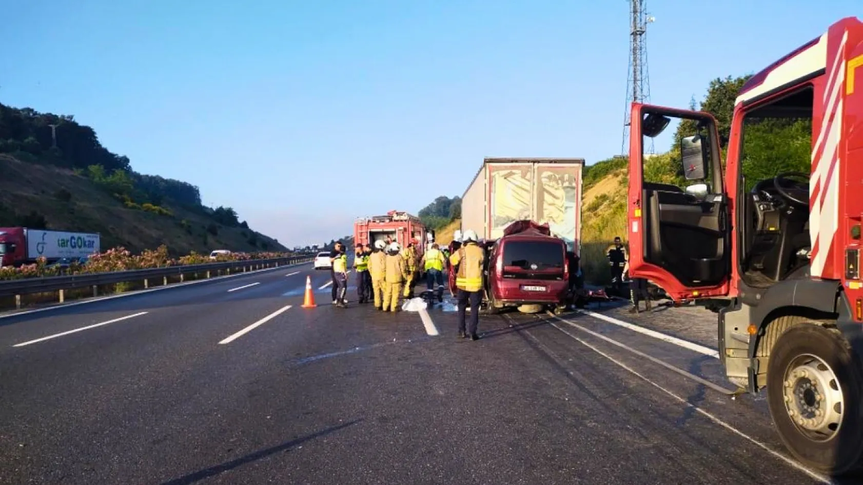 Kuzey Marmara Otoyolu'nda feci kaza: 1'i bebek 3 kişi hayatını kaybetti
