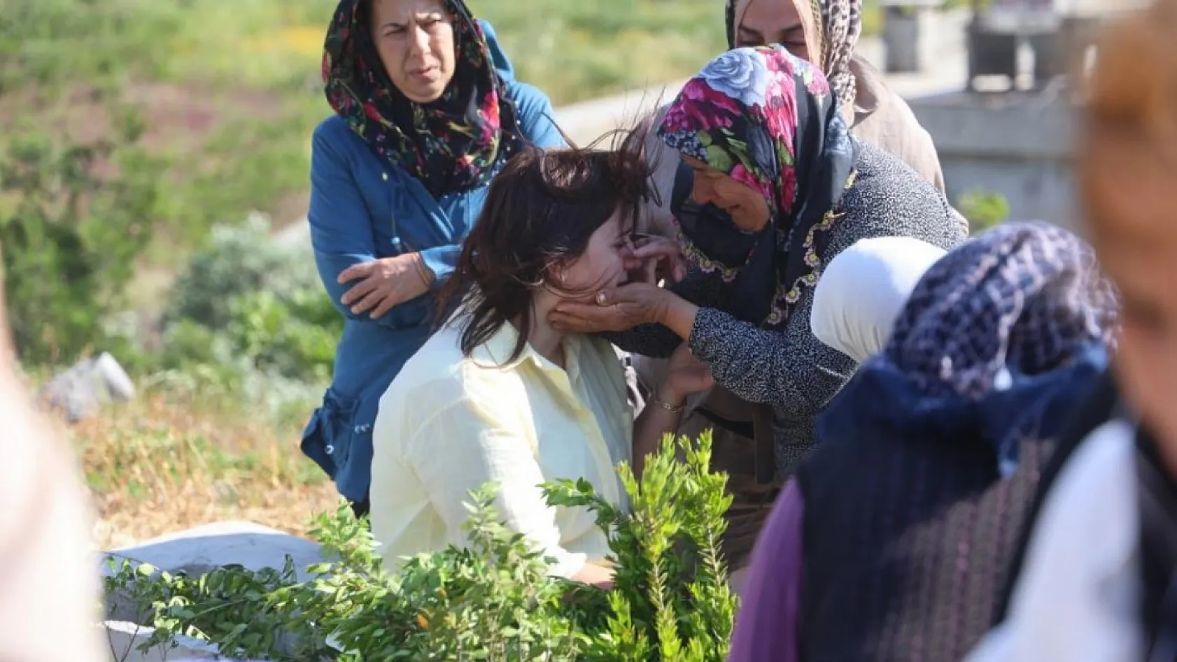 Madde bağımlısı cani baba, boğarak öldürdüğü 3 yaşındaki Poyraz'ı parçalara ayırdı