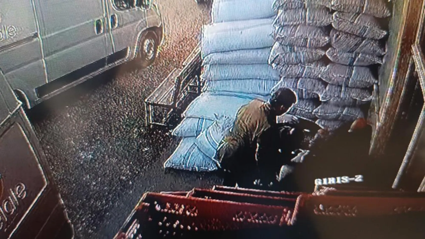 Manavgat'ta acı olay: Çay içmek için çıktı, saniyeler sonra kalp krizi geçirdi