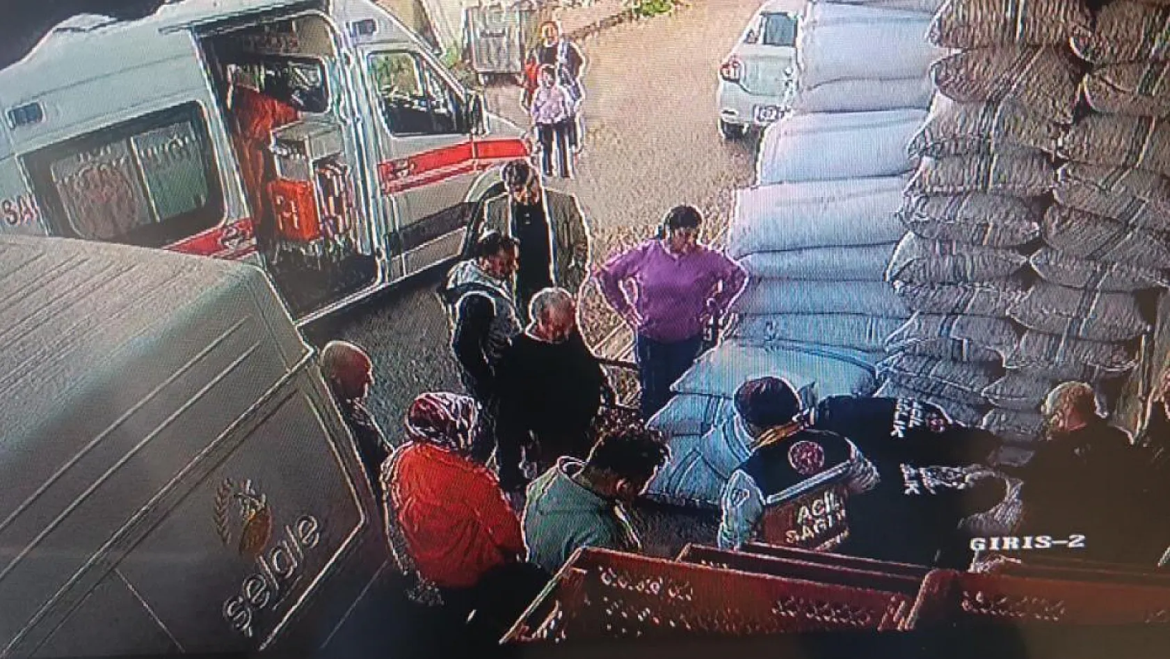 Manavgat'ta acı olay: Çay içmek için çıktı, saniyeler sonra kalp krizi geçirdi