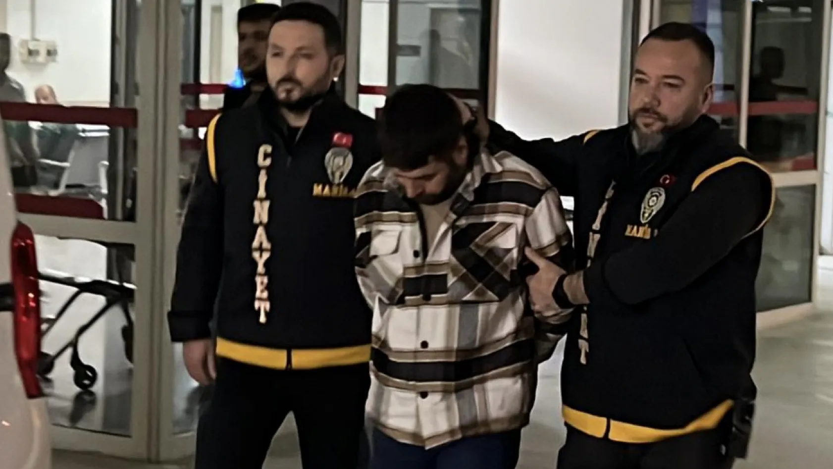 Manisa'da 5 yarım altın için yaşlı kadını öldürdü