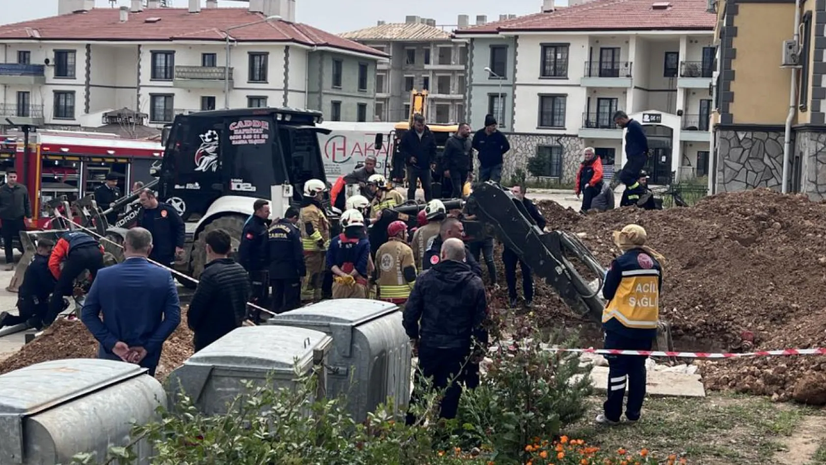 Manisa'da Altyapı Çalışmasında Göçük: Bir İşçi Toprak Altında Kaldı