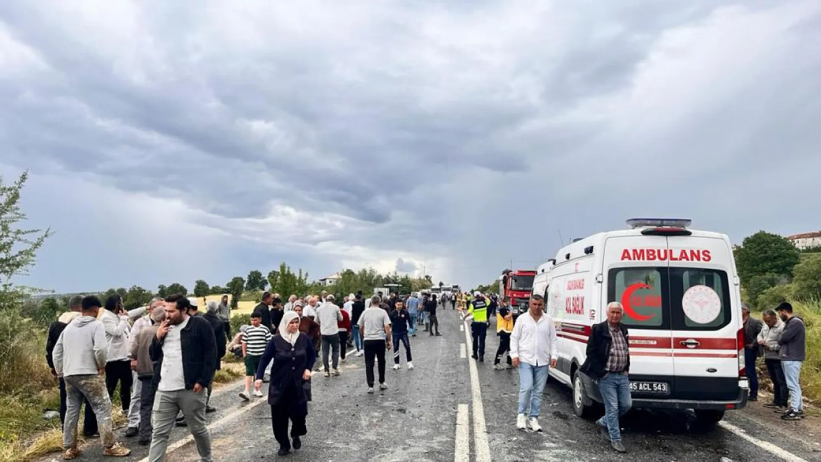 Manisa'da zincirleme trafik kazası: 8 yaralı, 1 gözaltı