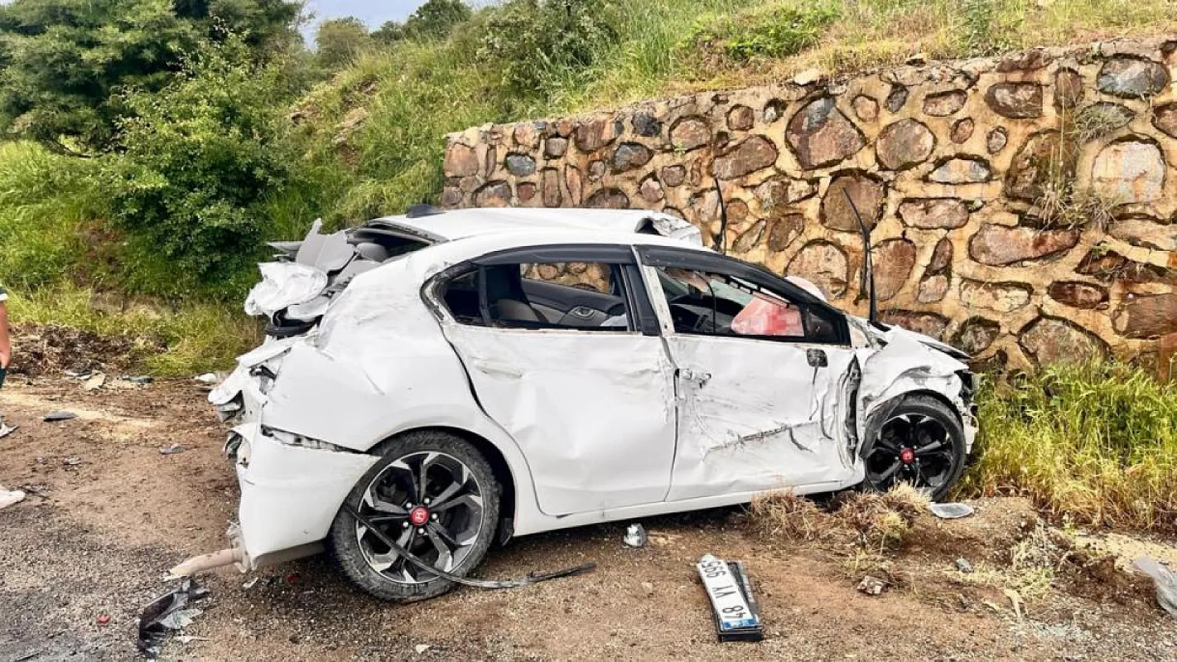 Manisa'da zincirleme trafik kazası: 8 yaralı, 1 gözaltı