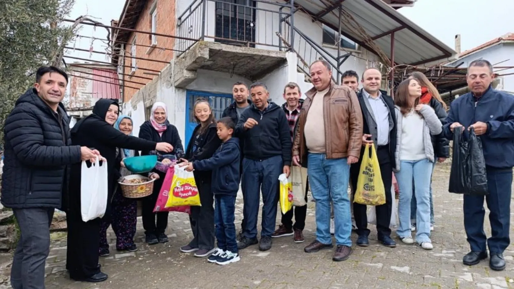 Manisa'nın bu köyünde bayramda herkes çocuk oluyor