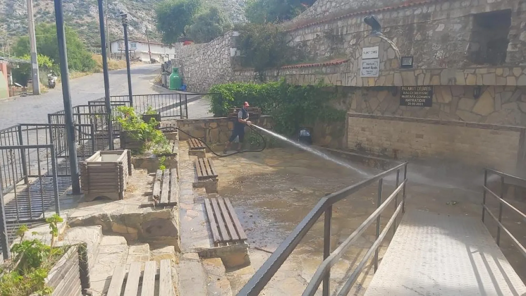 Marmaris Belediyesi'nden sezon öncesi temizlik