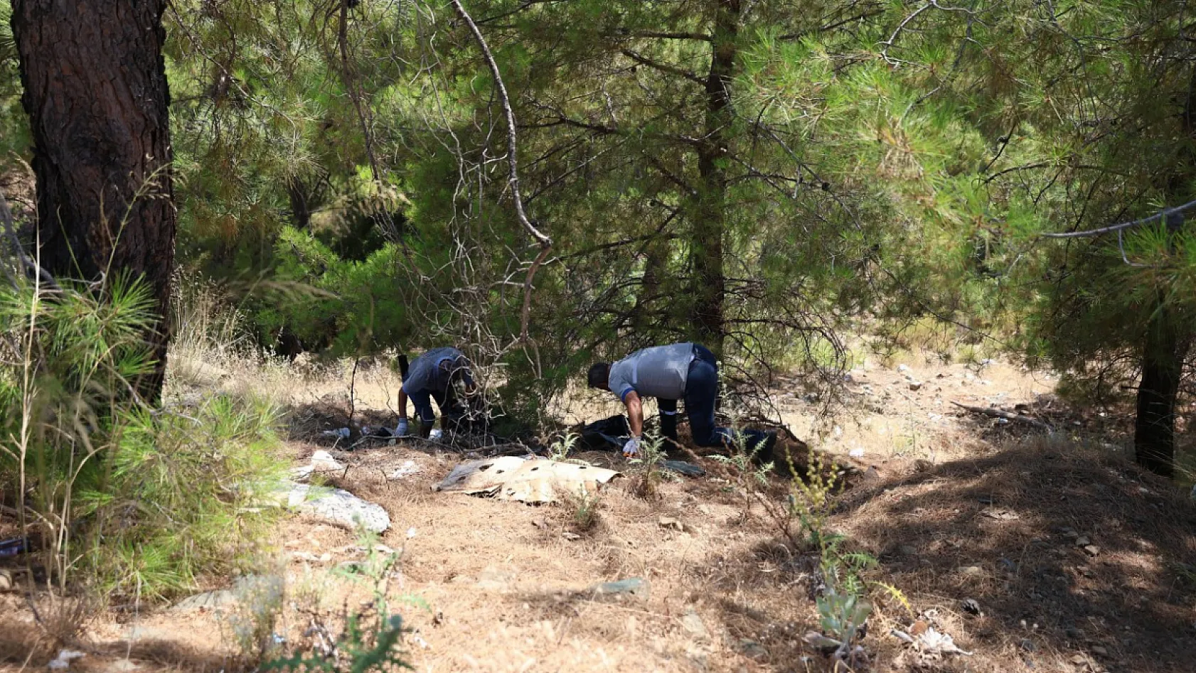 Marmaris Seyir Tepesi'nde Çevre Temizliği Yapıldı