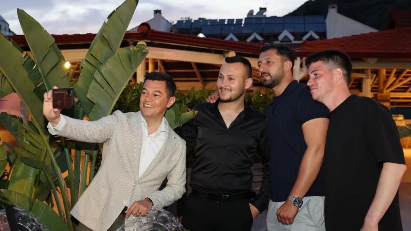 Marmaris Belediyesi personeli sezon öncesi moral depoladı