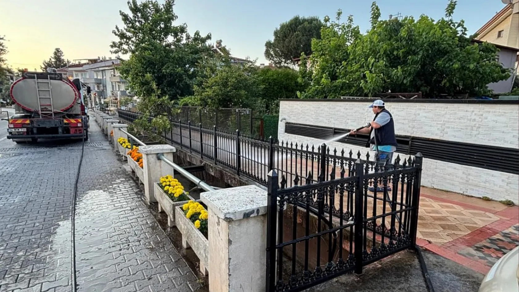 Marmaris'te 9 günde 3 bin 250 ton atık toplandı