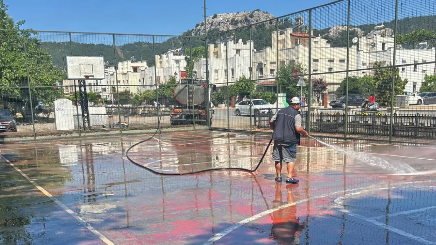 Marmaris'te 9 günde 3 bin 250 ton atık toplandı