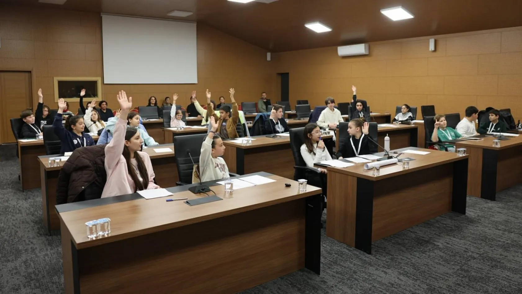Marmaris'te Çocuklar Kentin Geleceğine Yön Veriyor