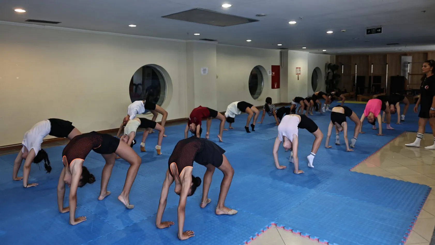 Marmaris'te çocuklar yaz kursunda
