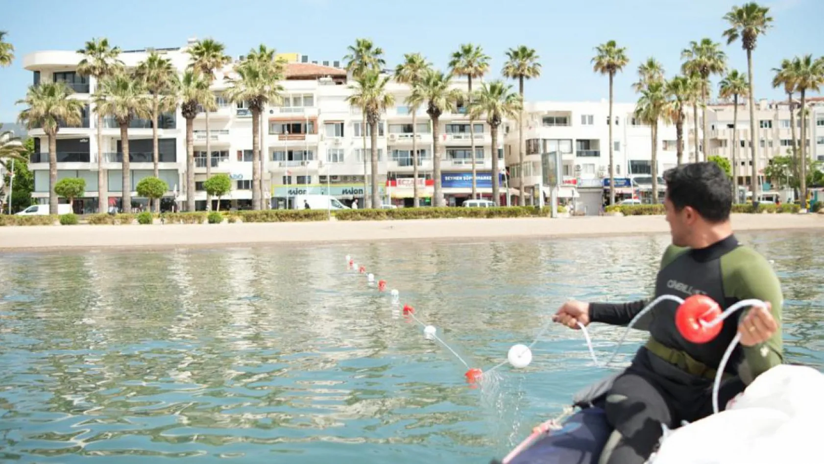 Marmaris'te halk plajları sezona hazırlanıyor