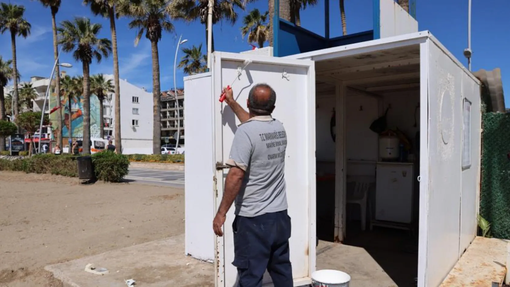 Marmaris'te halk plajları sezona hazırlanıyor