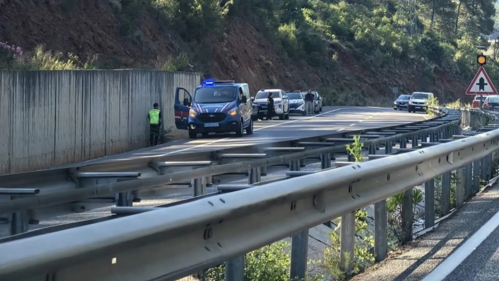 Marmaris'te mazot tankeri alev aldı, facia son anda önlendi