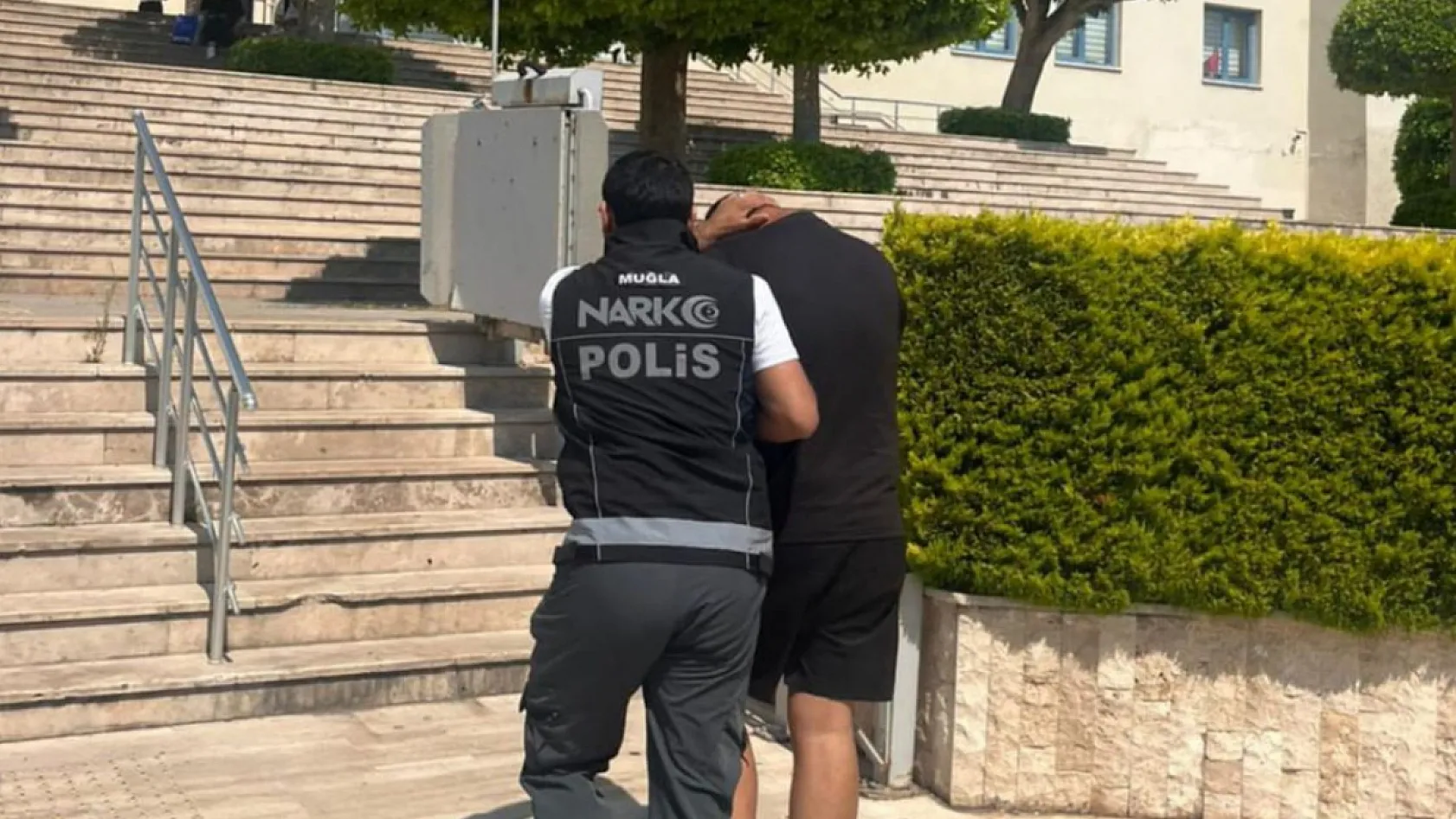 Marmaris'te Uyuşturucu Operasyonu: 3 Şüpheli Tutuklandı