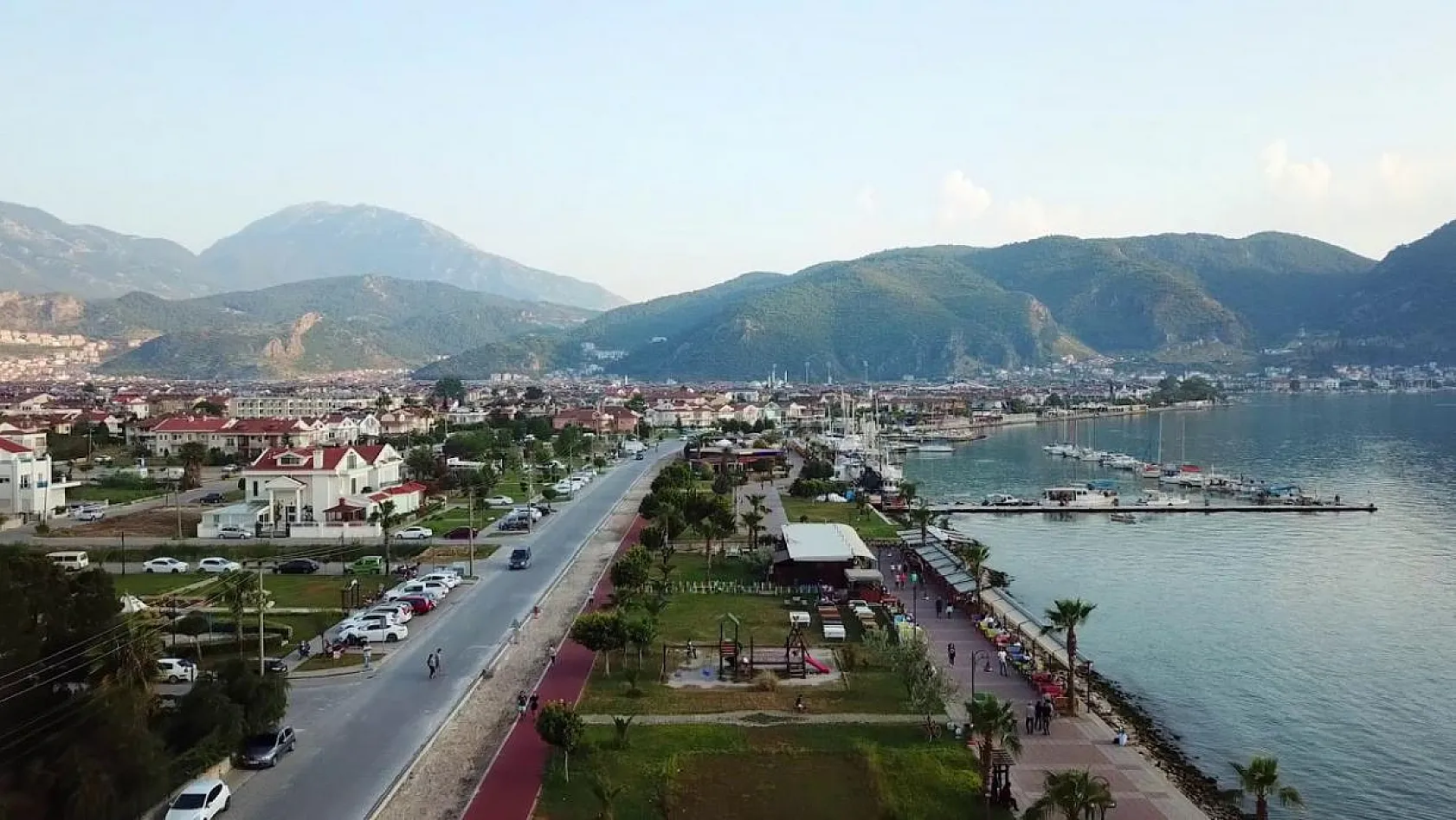 Sahil bandında havai fişek gösterisi yapılmayacak