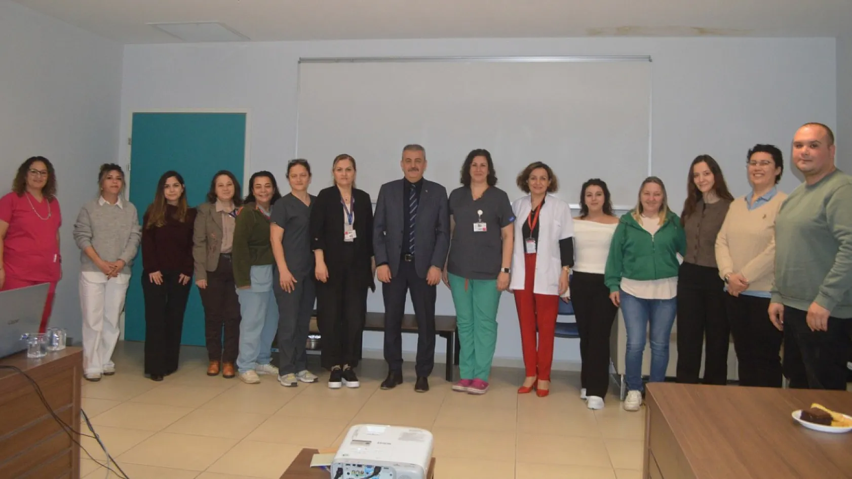 MEAH'ta 'Yoğun bakım hemşireliği' eğitim maratonu başladı