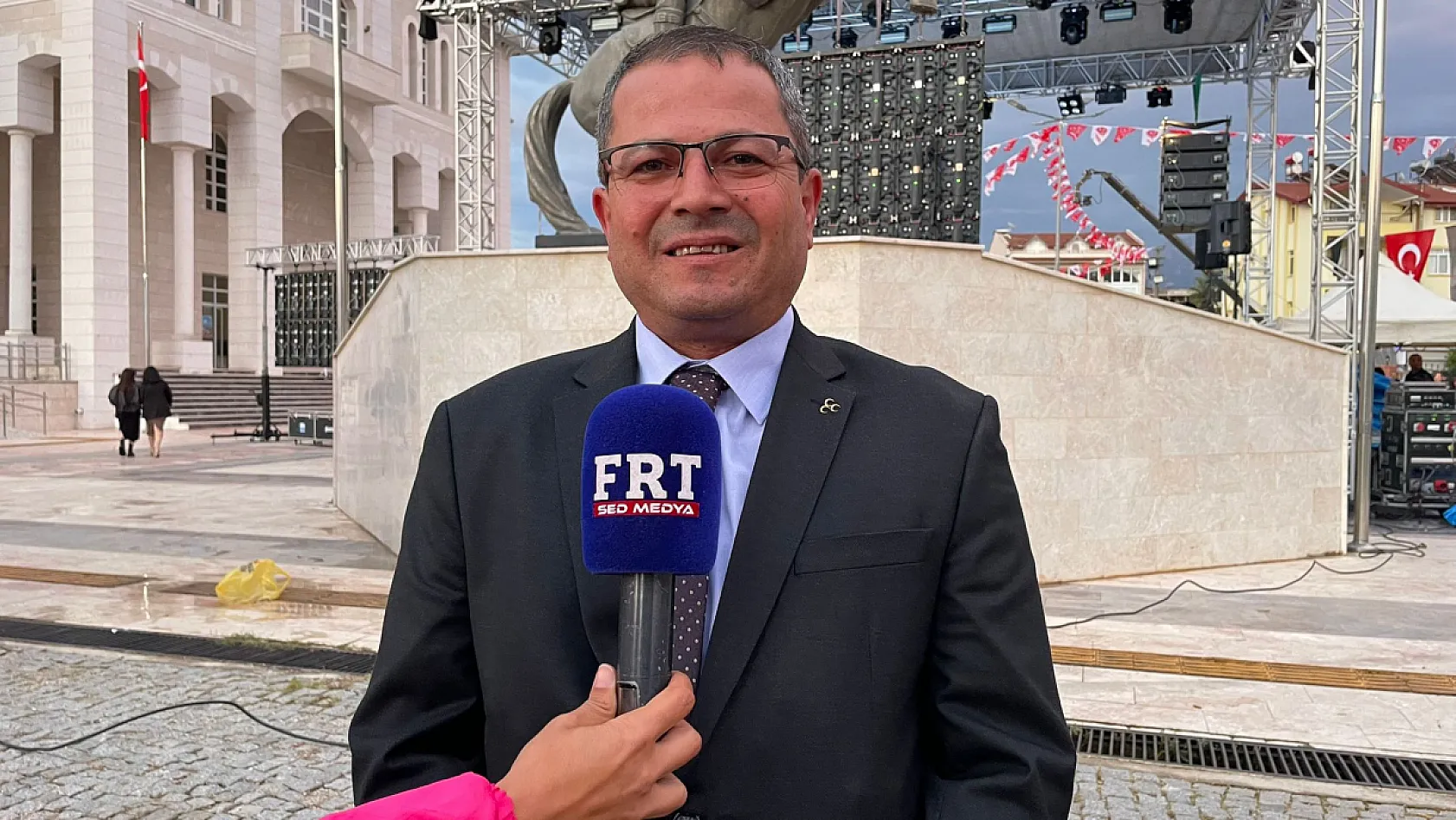 Mehmet Arıç: 3 Mayıs Milliyetçiler Günü'nü Seydikemer'de Konserle Kutladık