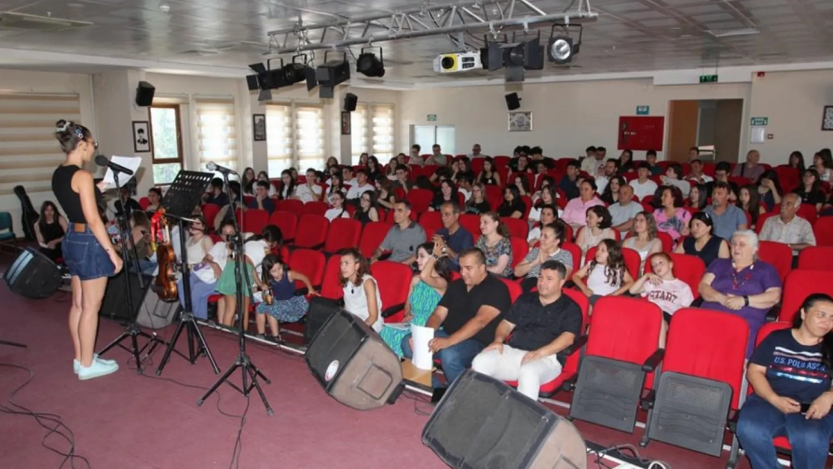 Menteşe Anadolu Lisesi'nde müzik rüzgarı
