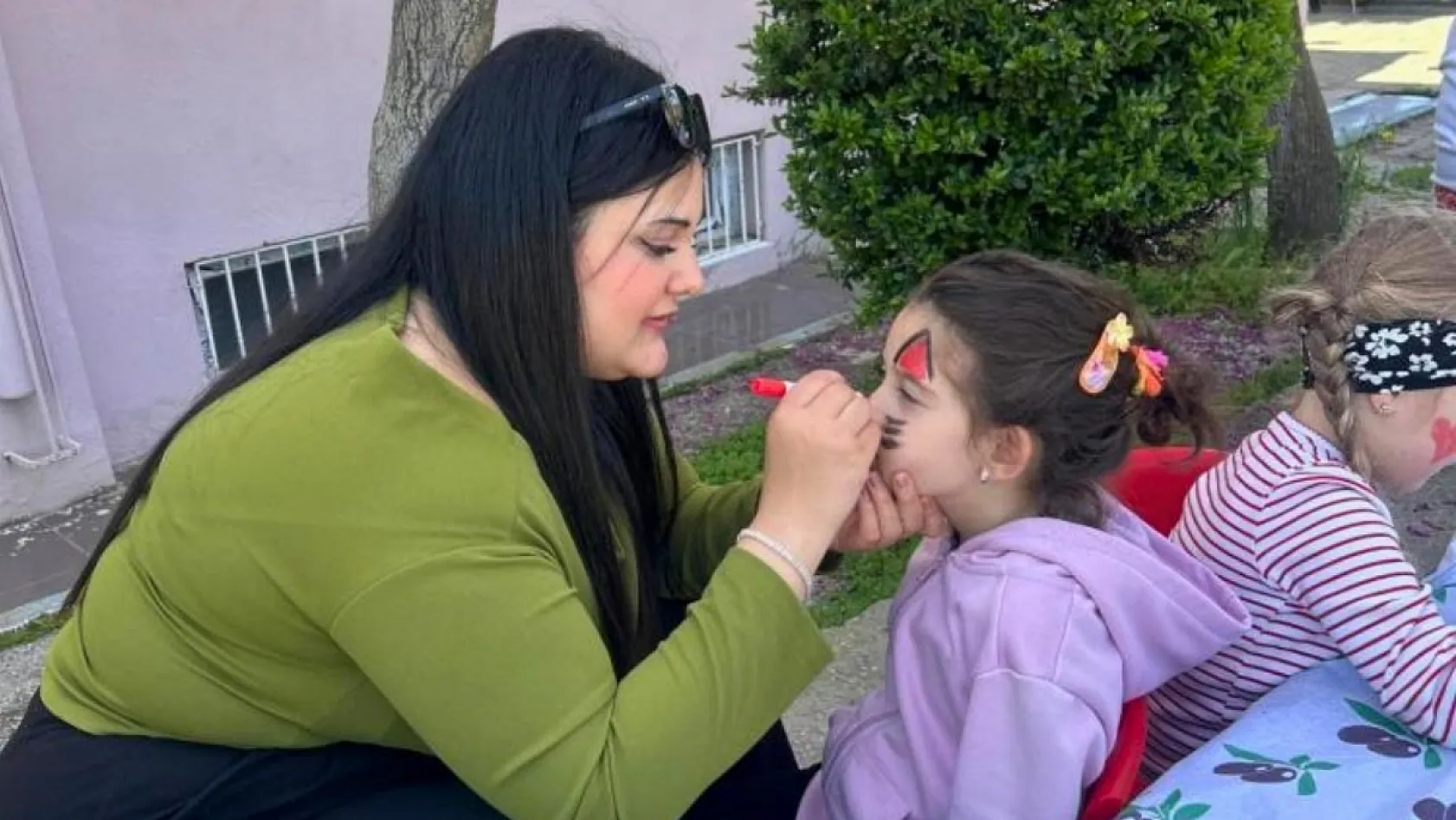 Menteşe'de gönüllü gençlerden örnek etkinlik