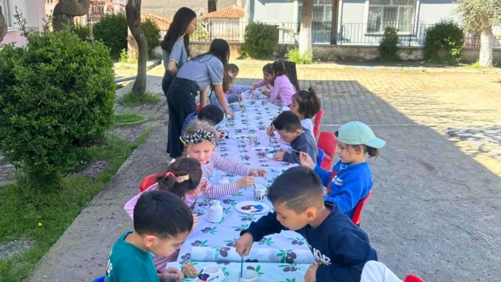 Menteşe'de gönüllü gençlerden örnek etkinlik