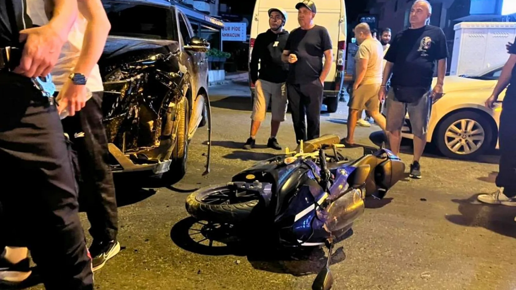 Menteşe'de ters yönden çıkan otomobil kazaya neden oldu