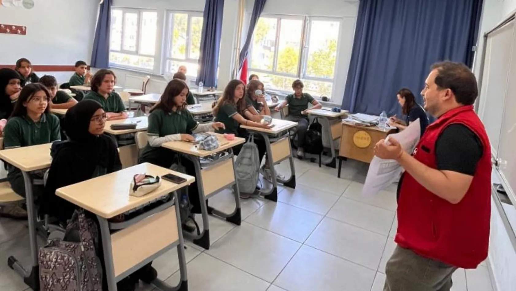 Menteşe'de gençlere yaz kampları tanıtılıyor