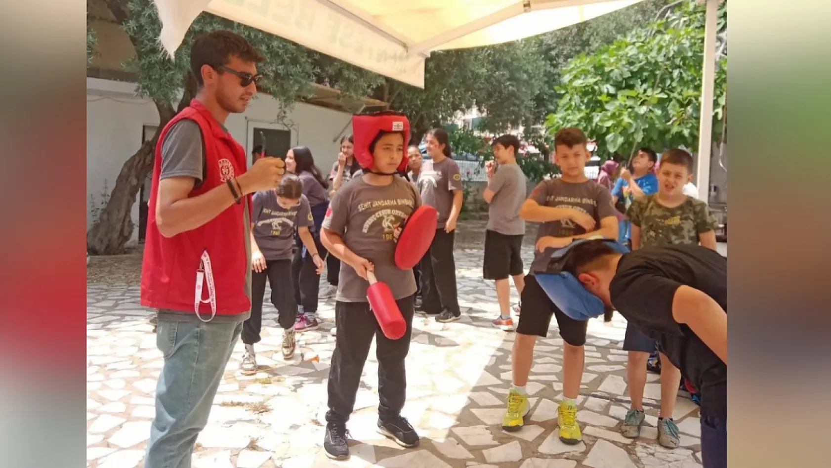 Menteşe'de gençler hem eğlendiler, hem de öğrendiler