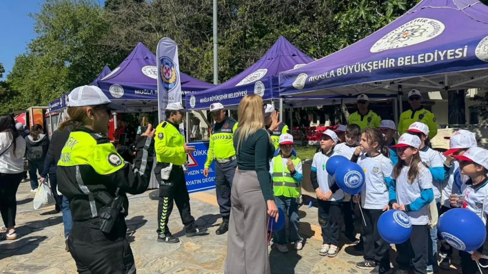 Menteşe'de trafik güvenliği için farkındalık oluşturuldu