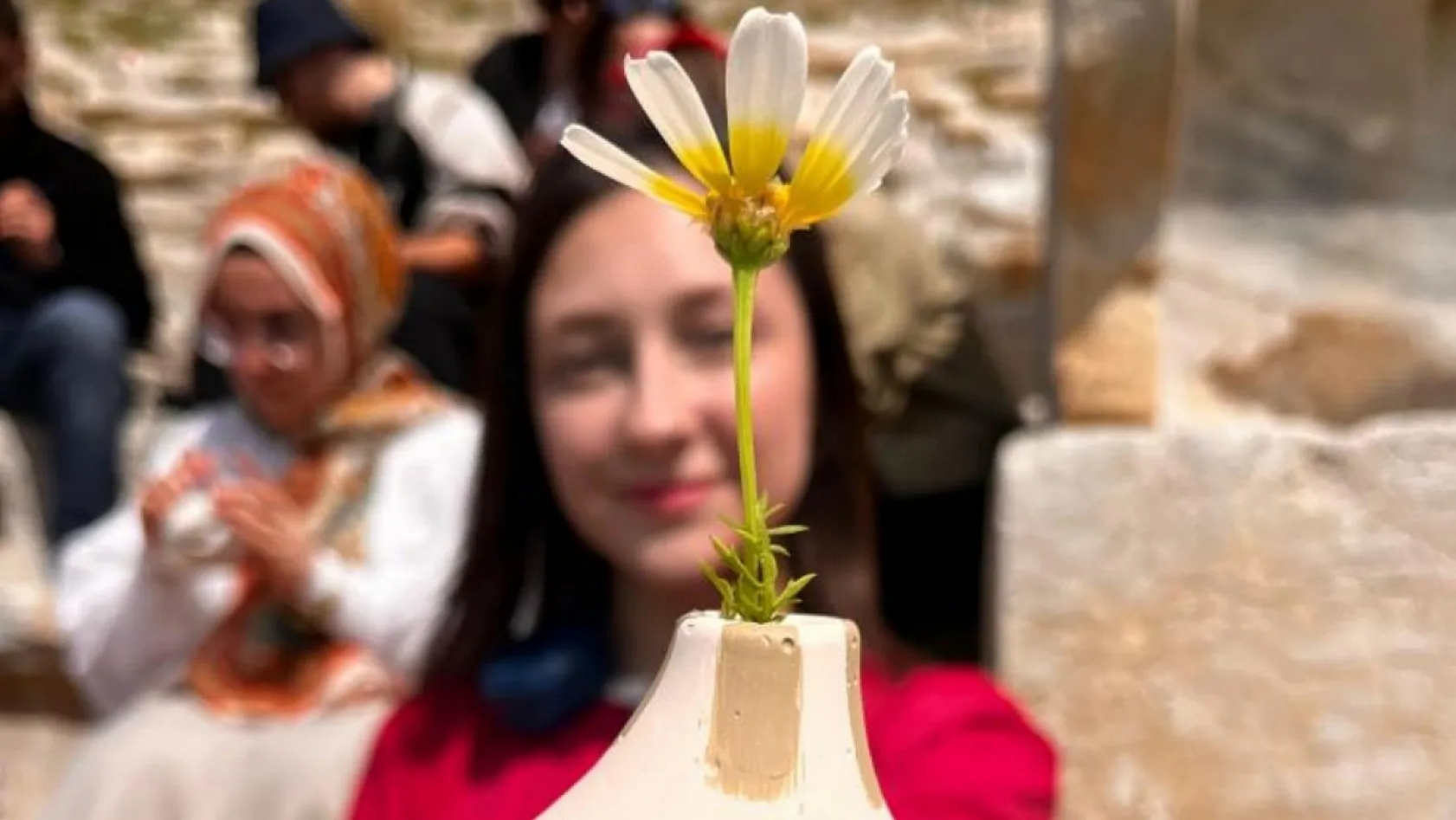 Menteşeli Gençler Knidos Antik Kenti'nde Tarih ve Sanatı Buluşturdu
