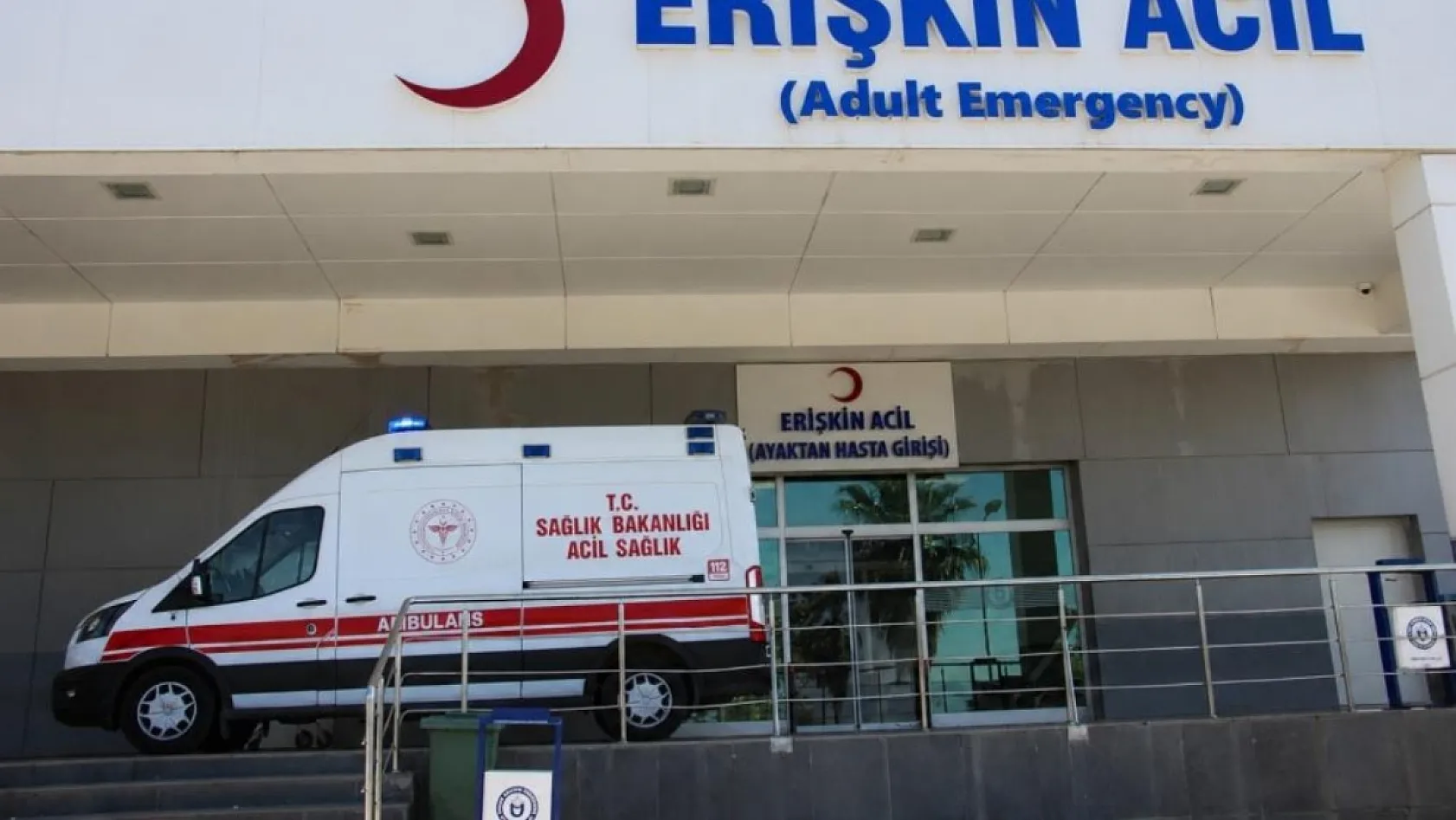 Metrelerce yükseklikten zemine düşen işçi ağır yaralandı