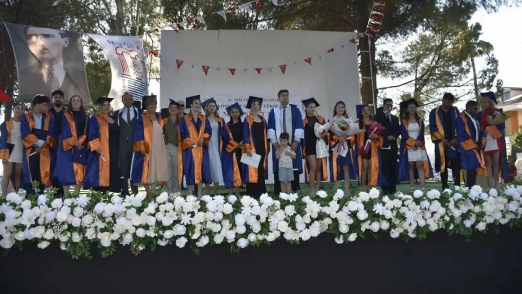 Köyceğiz Meslek Yüksekokulu'nda mezuniyet töreni yapıldı