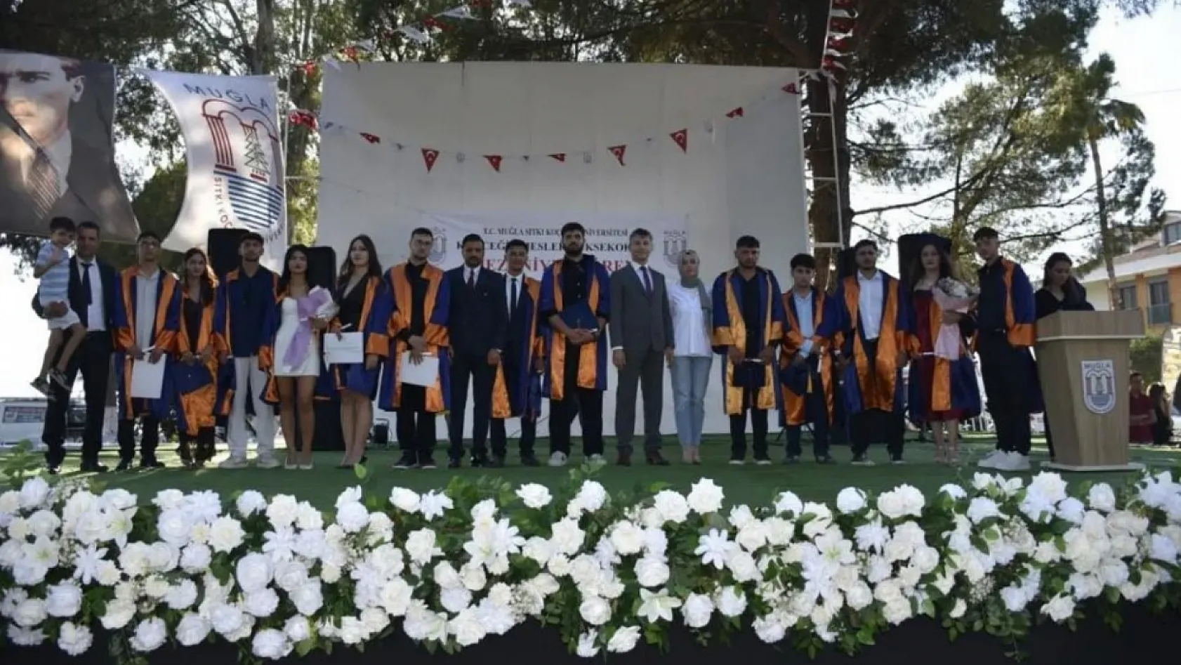 Köyceğiz Meslek Yüksekokulu'nda mezuniyet töreni yapıldı