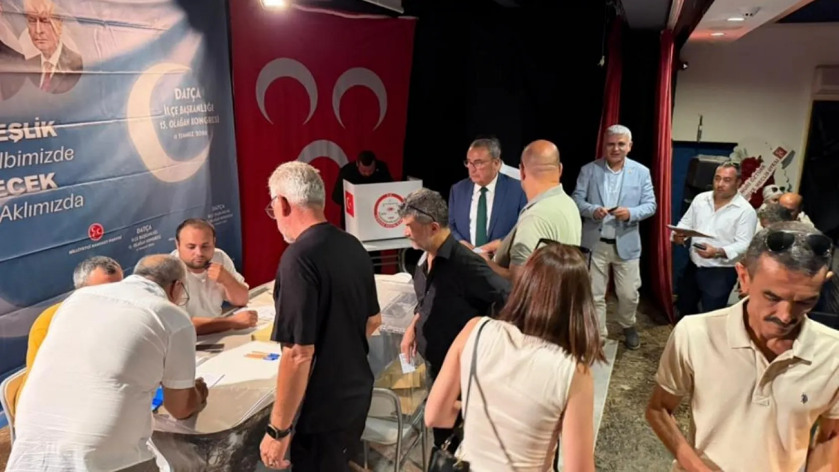 MHP Datça'da genel kurul heyecanı yaşandı