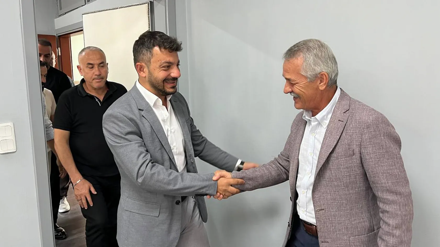 MHP Fethiye'den kamu kurumlarına ziyaret turu