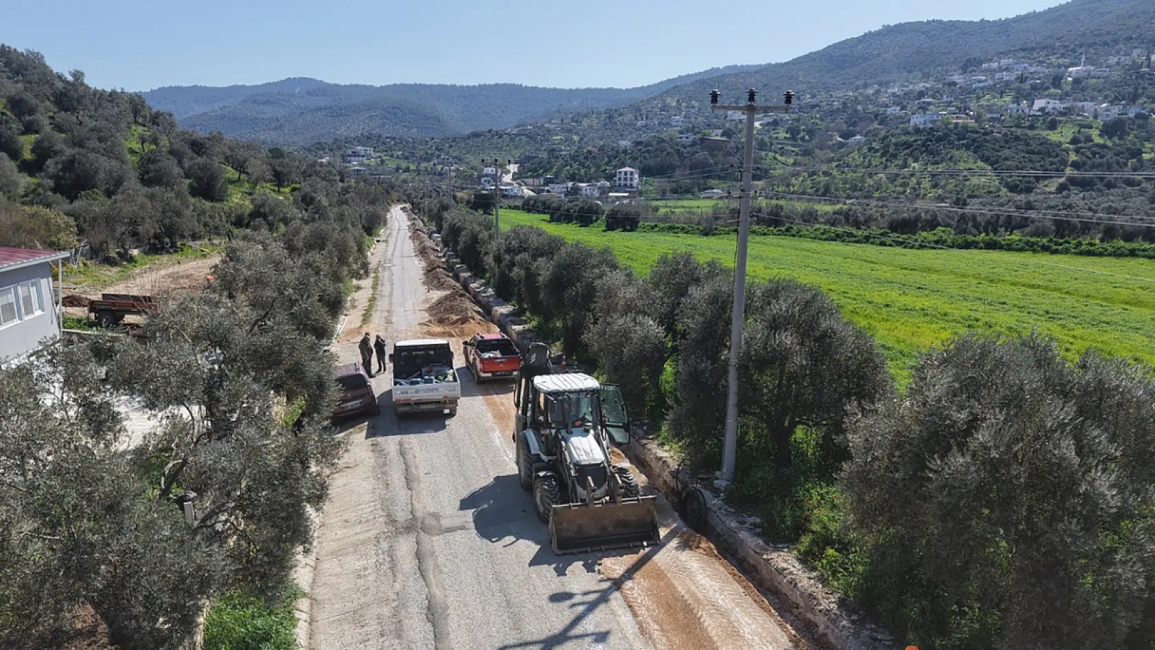 Milas Kemikler Mahallesi içme suyu hattı kamusal alana taşınıyor