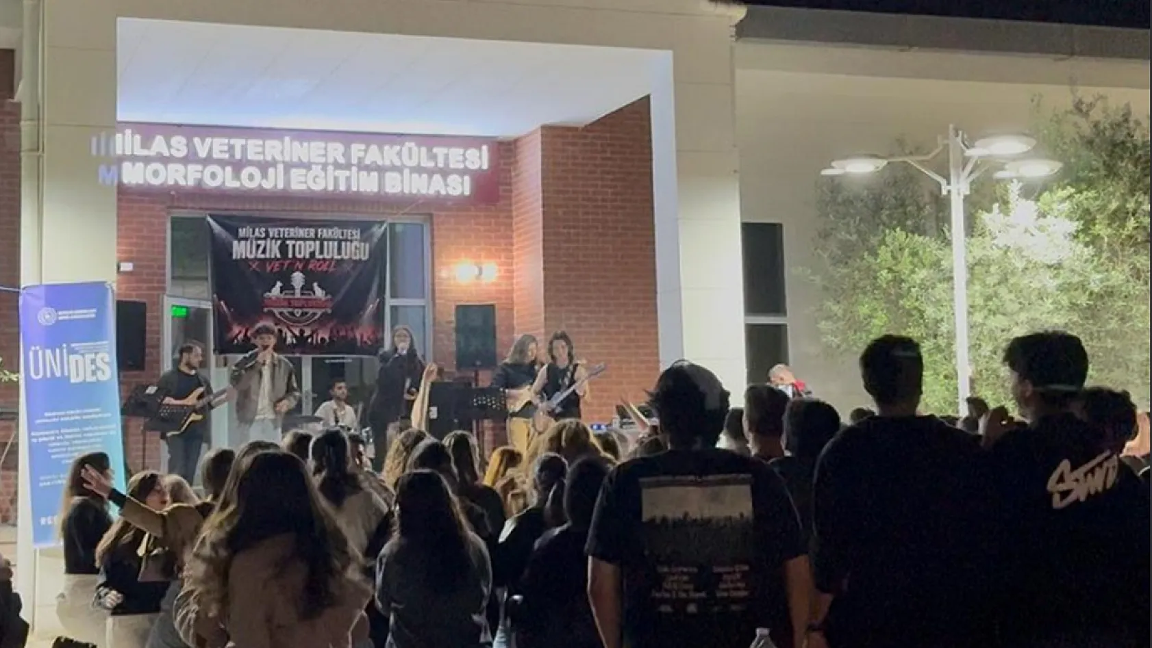 Milas Veterinerlik Fakültesi, müzik ve dayanışma şenliğine ev sahipliği yaptı