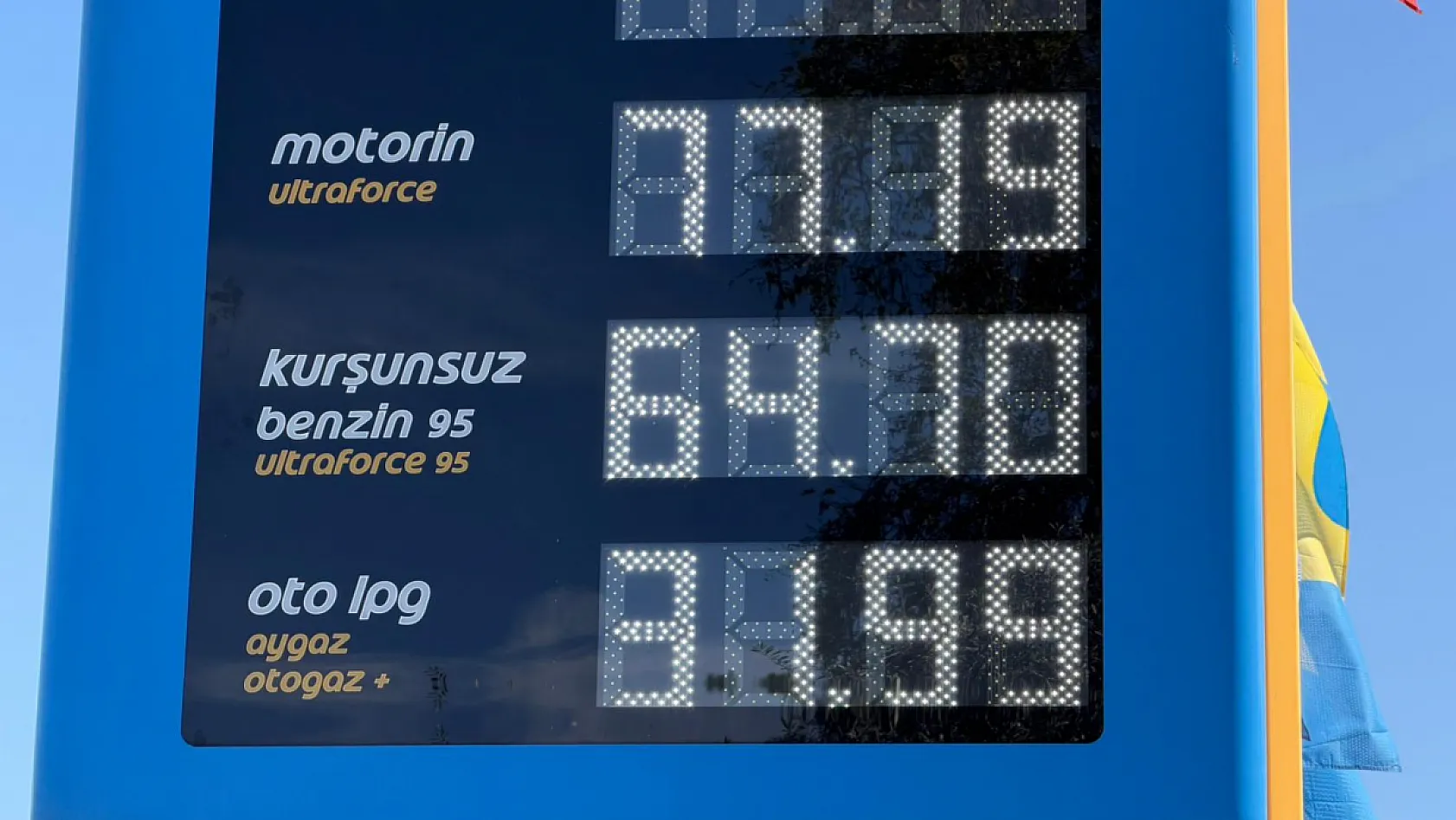 Motorine gece yarısı zam şoku: Fethiye'de fiyat 80 lirayı aşacak