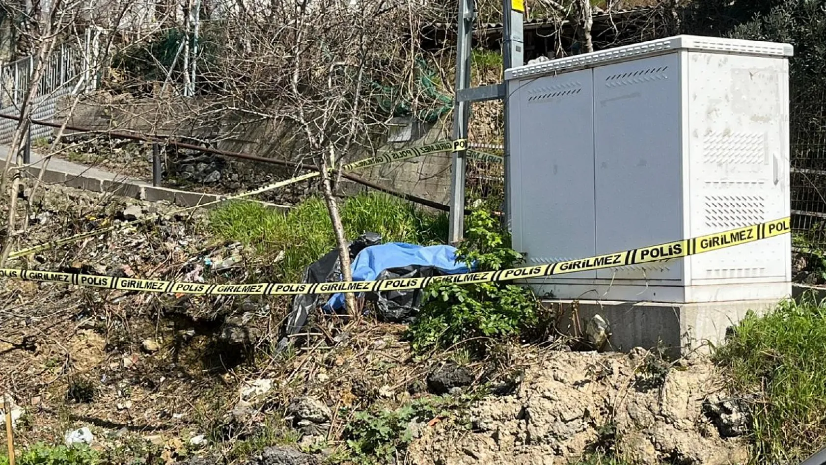 Motosiklet elektrik direğine çarptı: Üniversite öğrencisi hayatını kaybetti