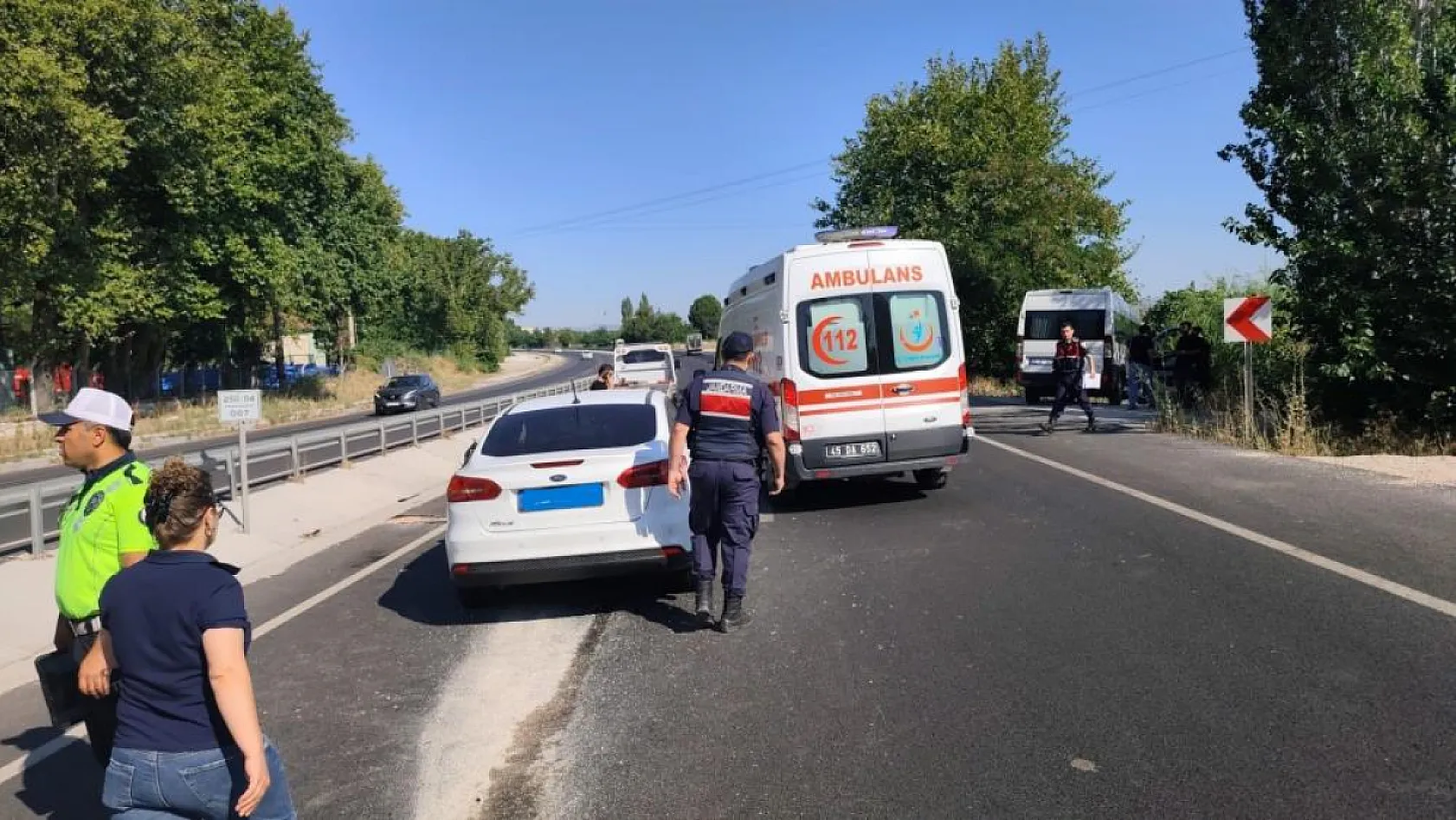 Motosiklet ile Otomobil Çarpıştı: 1 Kişi Hayatını Kaybetti