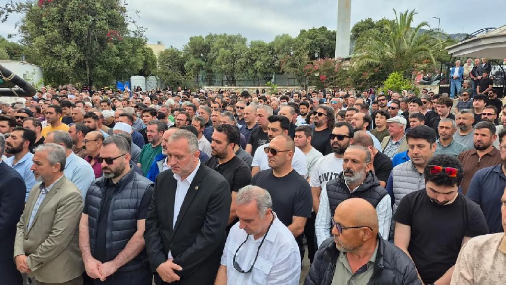 Bodrum'da motosikletin çarpması sonucu hayatını kaybeden imam son yolculuğuna uğurlandı