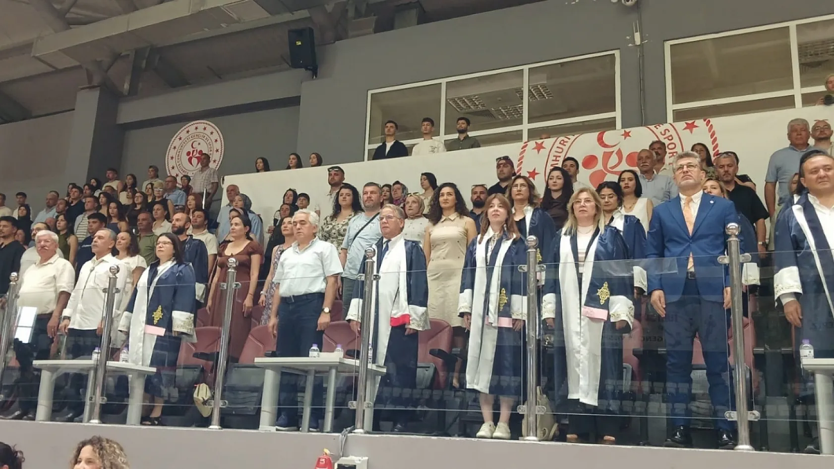 MSKÜ Fethiye Sağlık Bilimleri Fakültesi'nde Mezuniyet Coşkusu