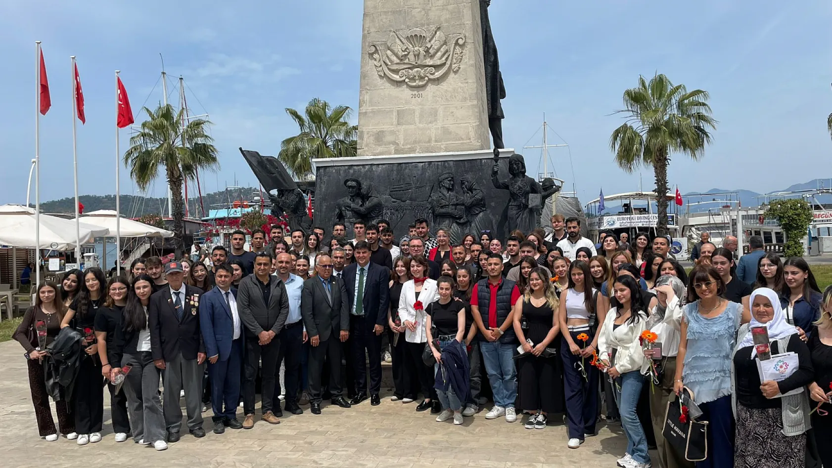 MSKÜ öğrencileri sosyal sorumluluk dersini şehit ailelerinin yanında işledi